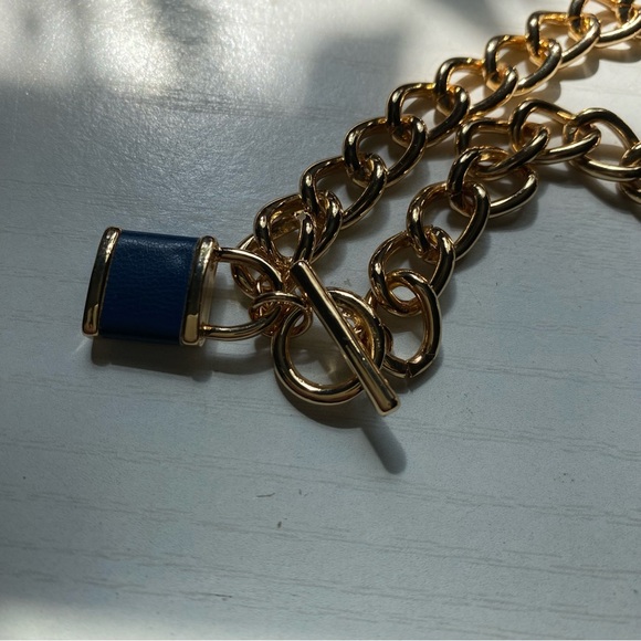 NWOT Worthington Gold Tone 17 Inch Curb Pendant
Necklace - Picture 8 of 12